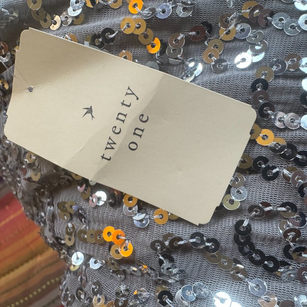 โจ Vintage! Y2k! NWT XXI Silver Sequin Tank Top โ Size M - Picture 12 of 12